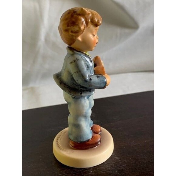 Hummel Goebel Little Troubadour figure 558 4.25" tall - Picture 4 of 6